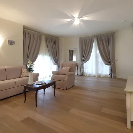 Garda San Vigilio Golf Aparthotel Pozzolengo